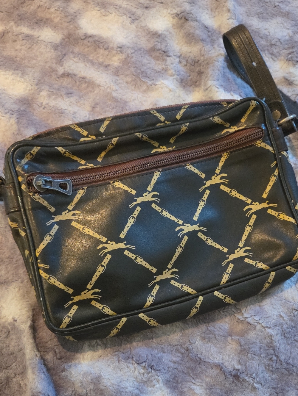 Authentic Longchamp Vintage Monogram Crossbody Camera Bag - Picture 9 of 11